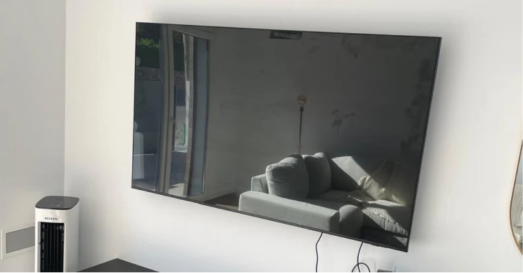 Wall-mounted TV installation